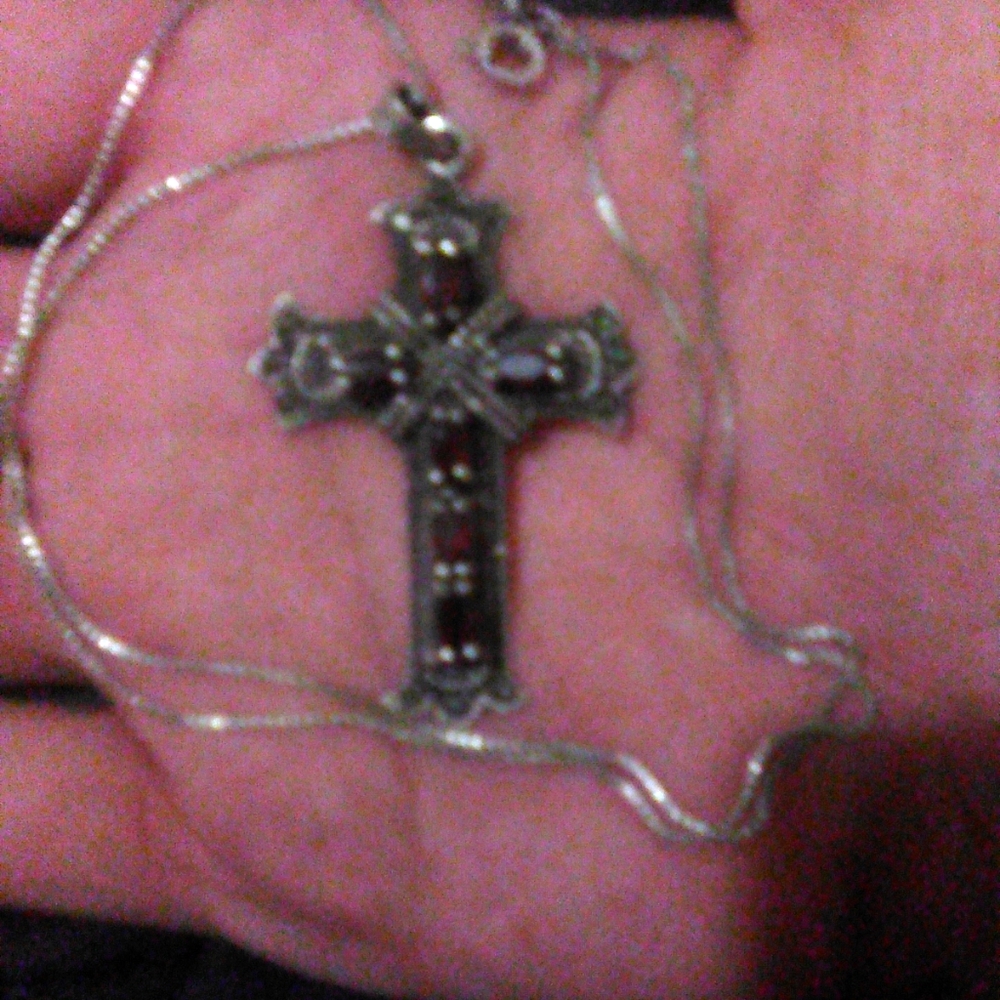 Sterling silver cross pendant